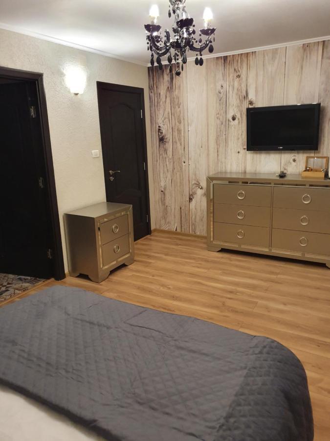 Hanu Lu Mos Opinca Deva Buitenkant foto