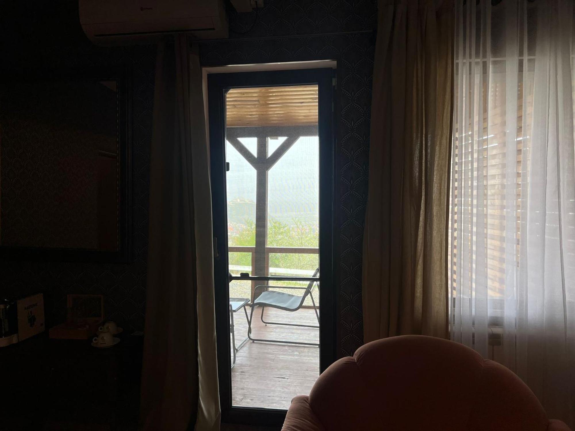 Hanu Lu Mos Opinca Deva Buitenkant foto