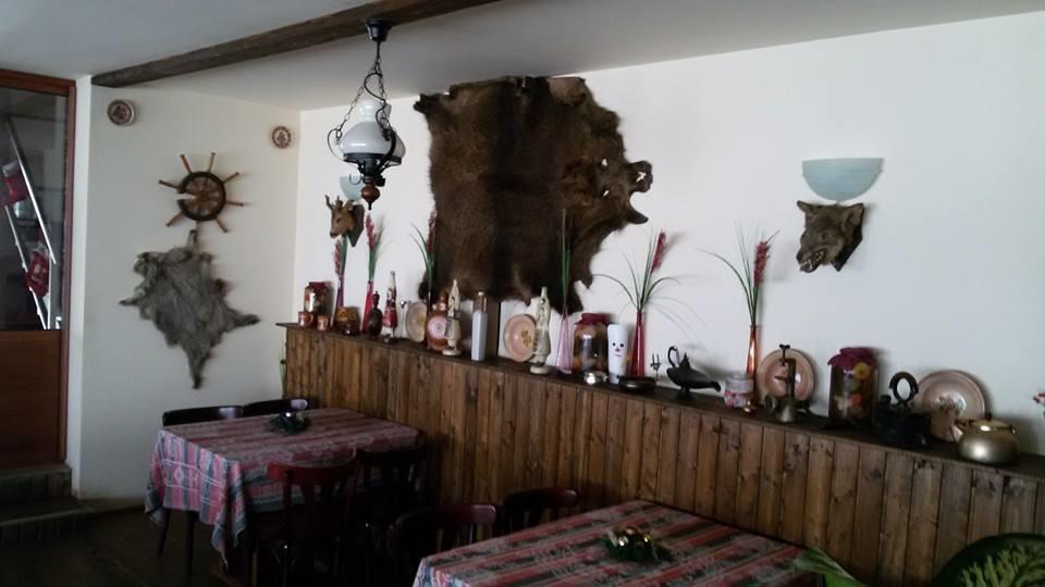 Hanu Lu Mos Opinca Deva Buitenkant foto