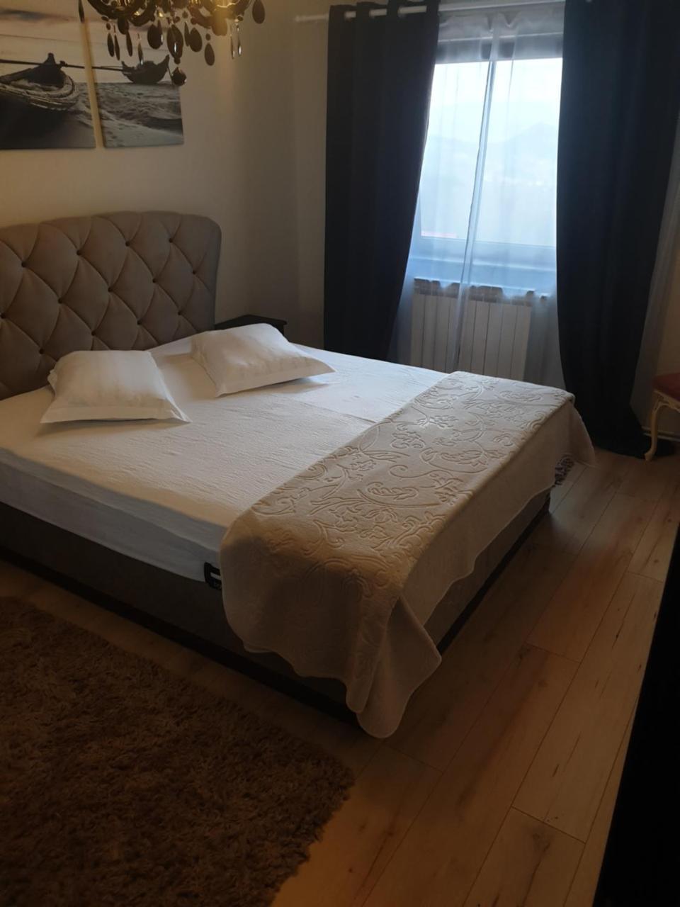 Hanu Lu Mos Opinca Deva Buitenkant foto